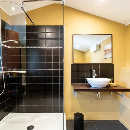 לינה וארוחת בוקר Maison La Vie *