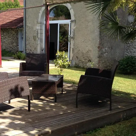 Maison La Vie לינה וארוחת בוקר Carresse