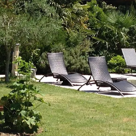 Maison La Vie לינה וארוחת בוקר Carresse